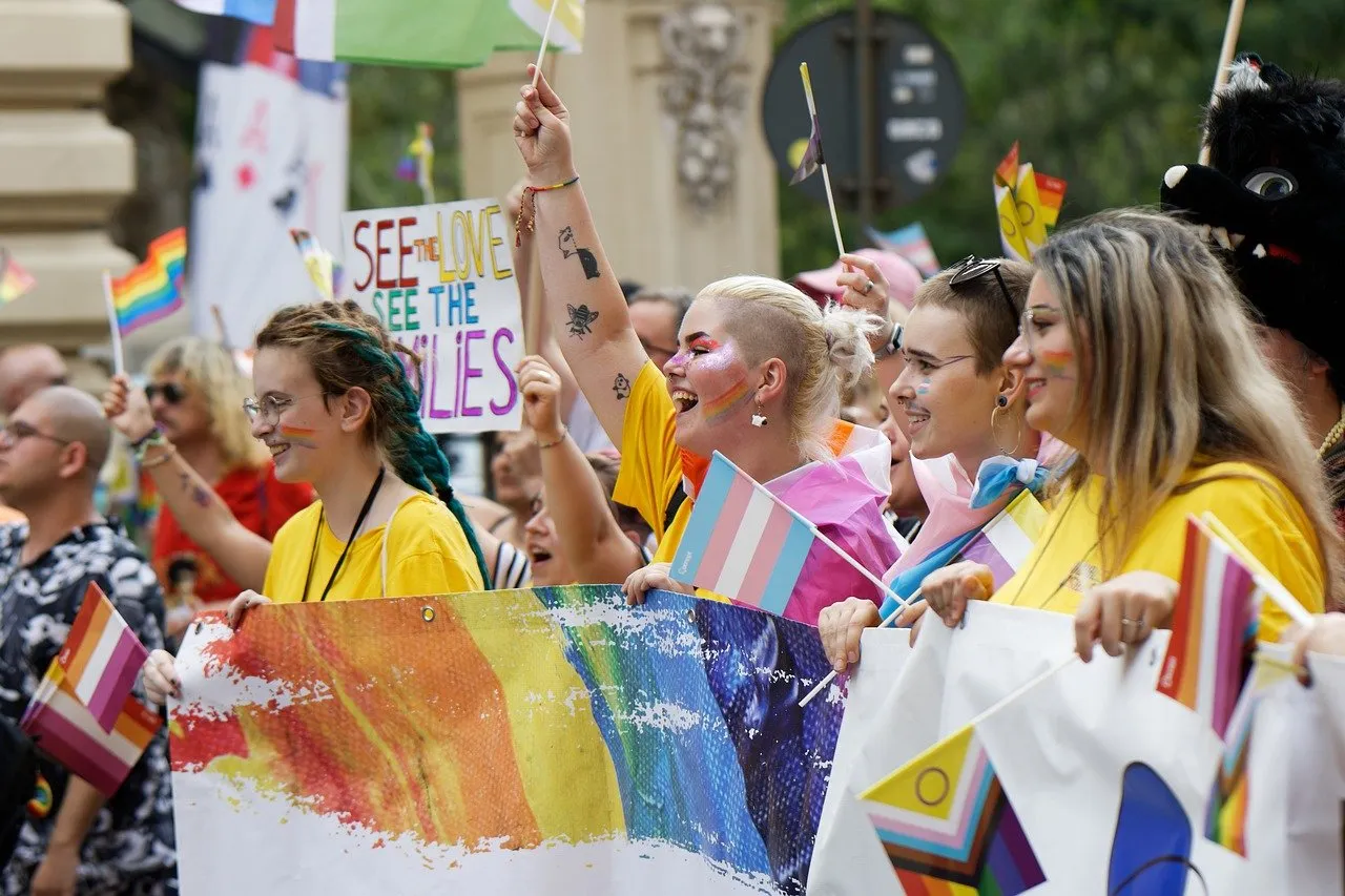 Une Pride à Marseille appelle à une marche historique et à voter contre le RN